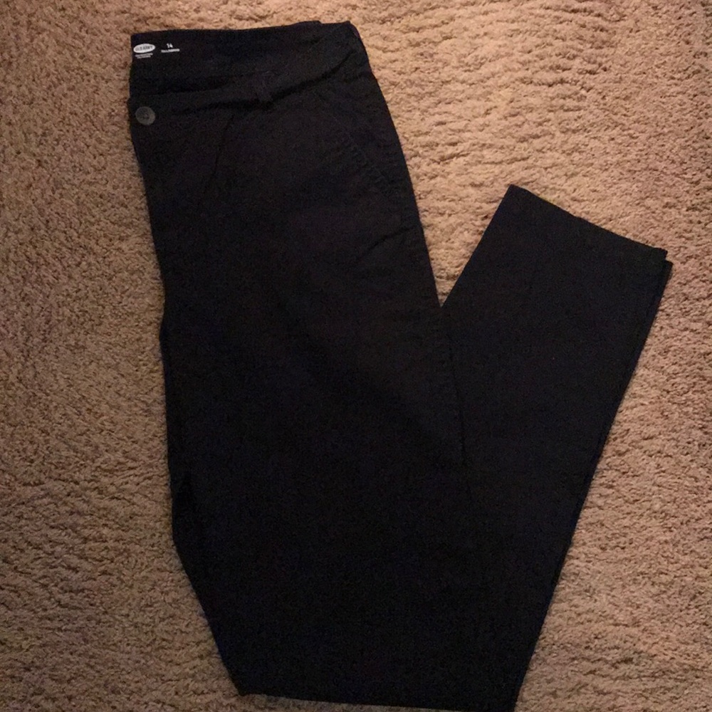 I am selling a pair of old navy casual dress pants